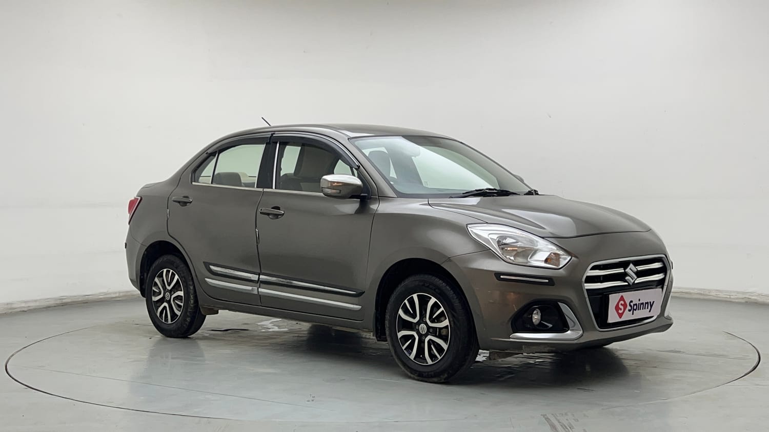 Used 2022 Maruti Suzuki Dzire VXi Petrol Manual exterior RIGHT FRONT CORNER VIEW