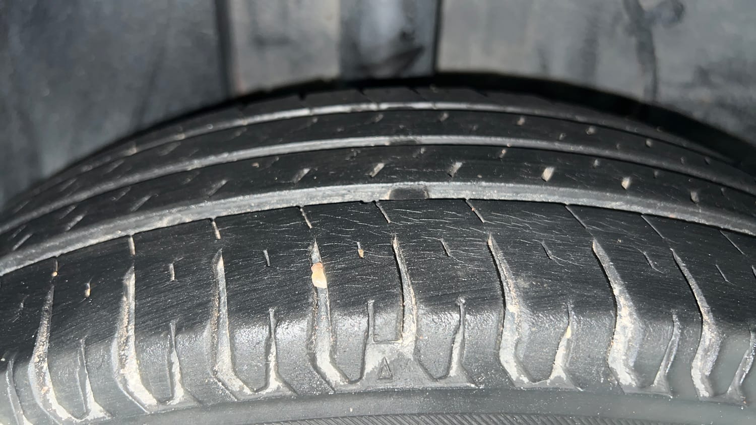 Used 2021 Tata Altroz XE Petrol Petrol Manual tyres RIGHT REAR TYRE TREAD VIEW