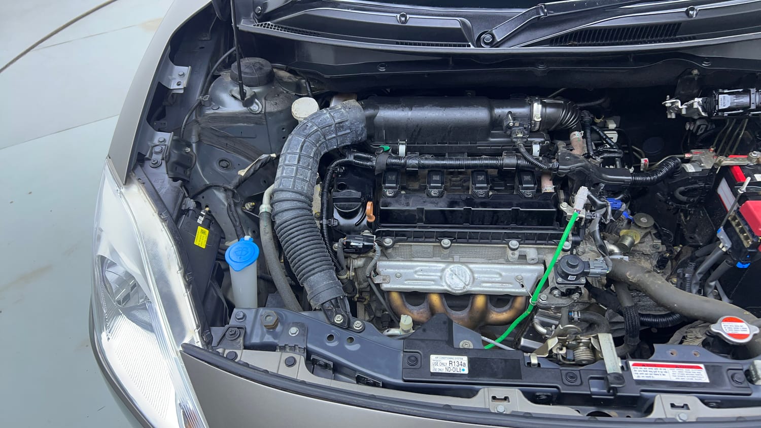 Used 2024 Maruti Suzuki Swift ZXi Petrol Manual engine ENGINE RIGHT SIDE VIEW