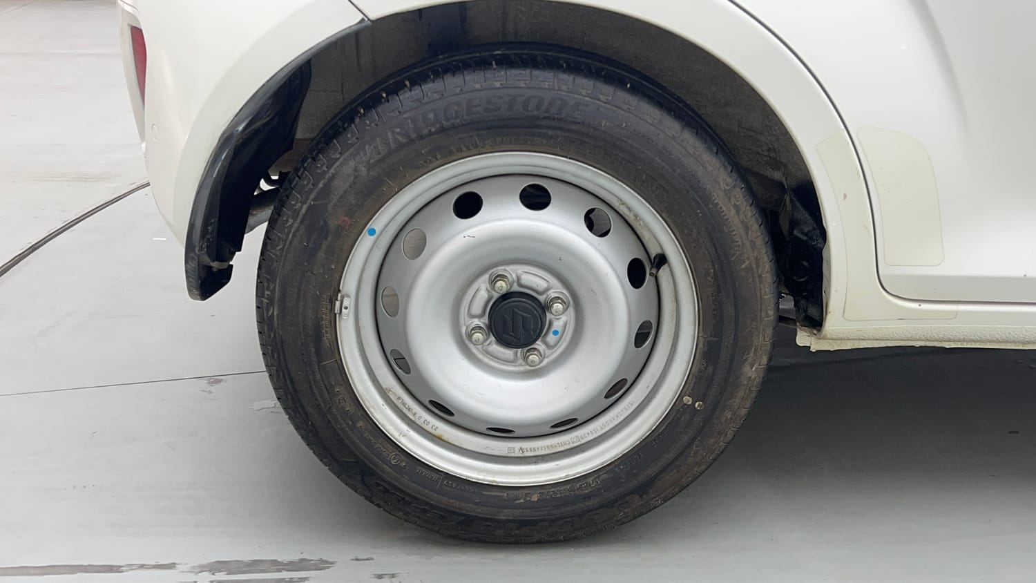 Used 2023 Maruti Suzuki Ignis Sigma 1.2 MT Petrol Manual tyres RIGHT REAR TYRE RIM VIEW