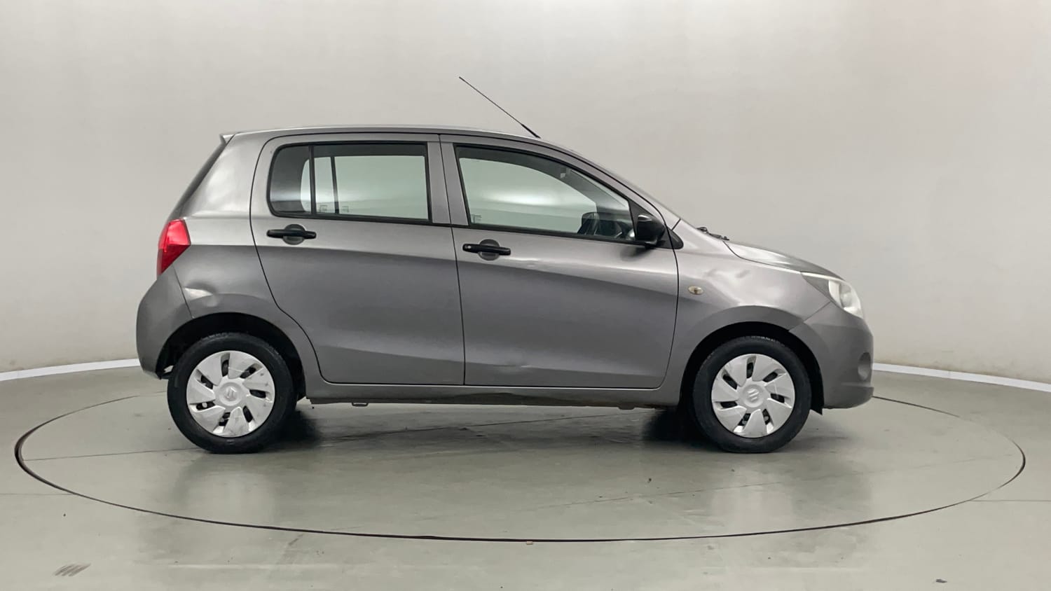 Used 2016 Maruti Suzuki Celerio VXi AMT Petrol Automatic exterior RIGHT SIDE VIEW