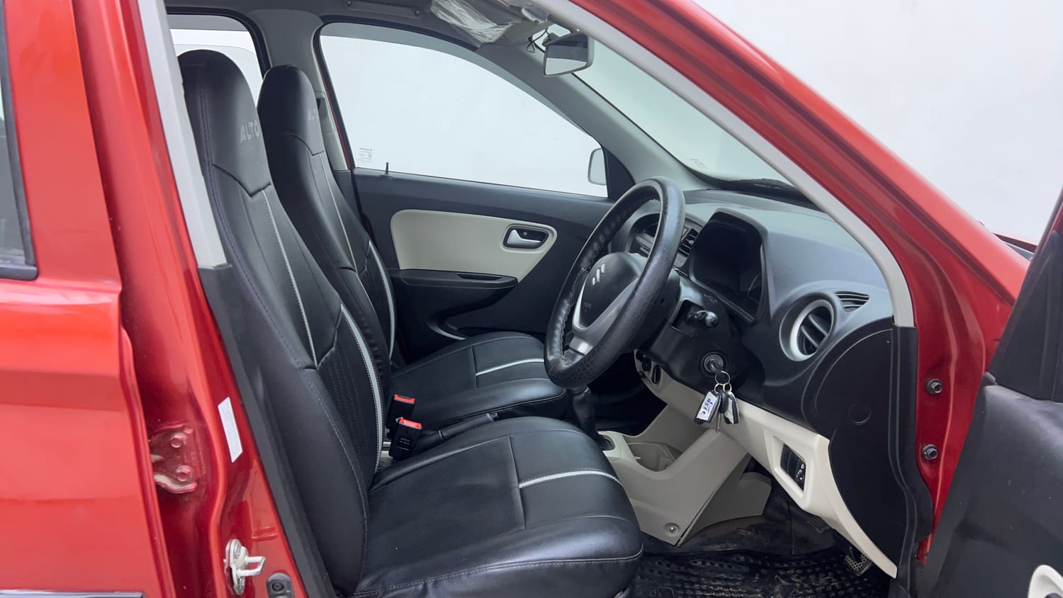 Used 2021 Maruti Suzuki Alto 800 LXi Petrol Manual interior RIGHT SIDE FRONT DOOR CABIN VIEW