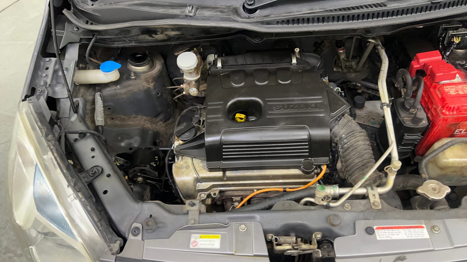 Used 2018 Maruti Suzuki Wagon R 1.0 VXI AMT Petrol Automatic engine ENGINE RIGHT SIDE VIEW