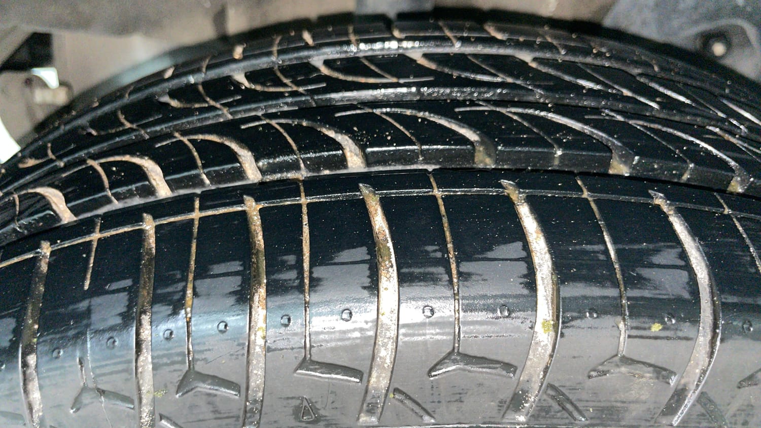 Used 2016 Tata Tiago Revotron XZ Petrol Manual tyres RIGHT REAR TYRE TREAD VIEW
