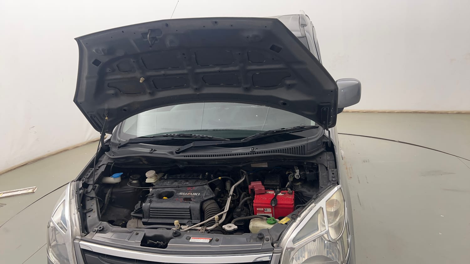 Used 2013 Maruti Suzuki Wagon R LXI Petrol Manual engine ENGINE & BONNET OPEN FRONT VIEW