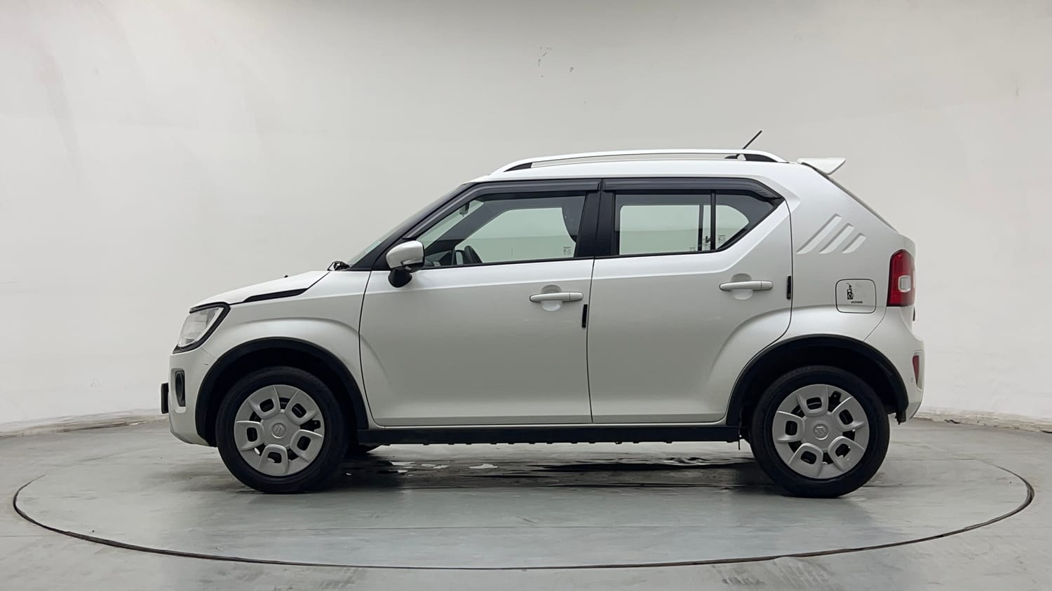 Used 2026 Maruti Suzuki Ignis Delta 1.2 MT Petrol Manual exterior LEFT SIDE VIEW