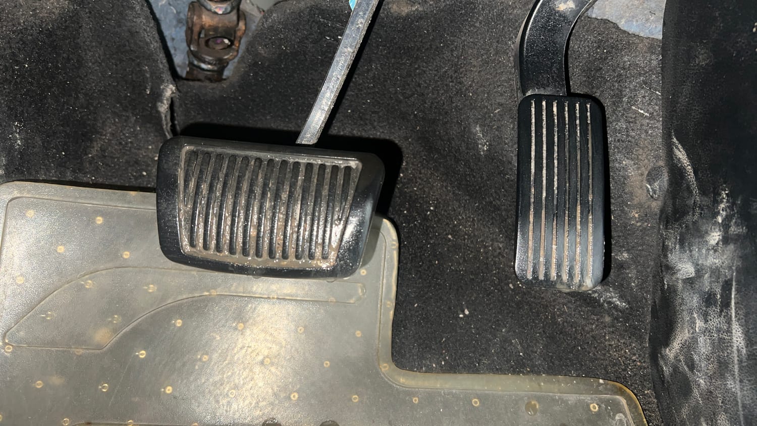 Used 2021 Hyundai Alcazar Signature (O) 6 STR 1.5 Diesel AT Diesel Automatic interior PEDALS VIEW