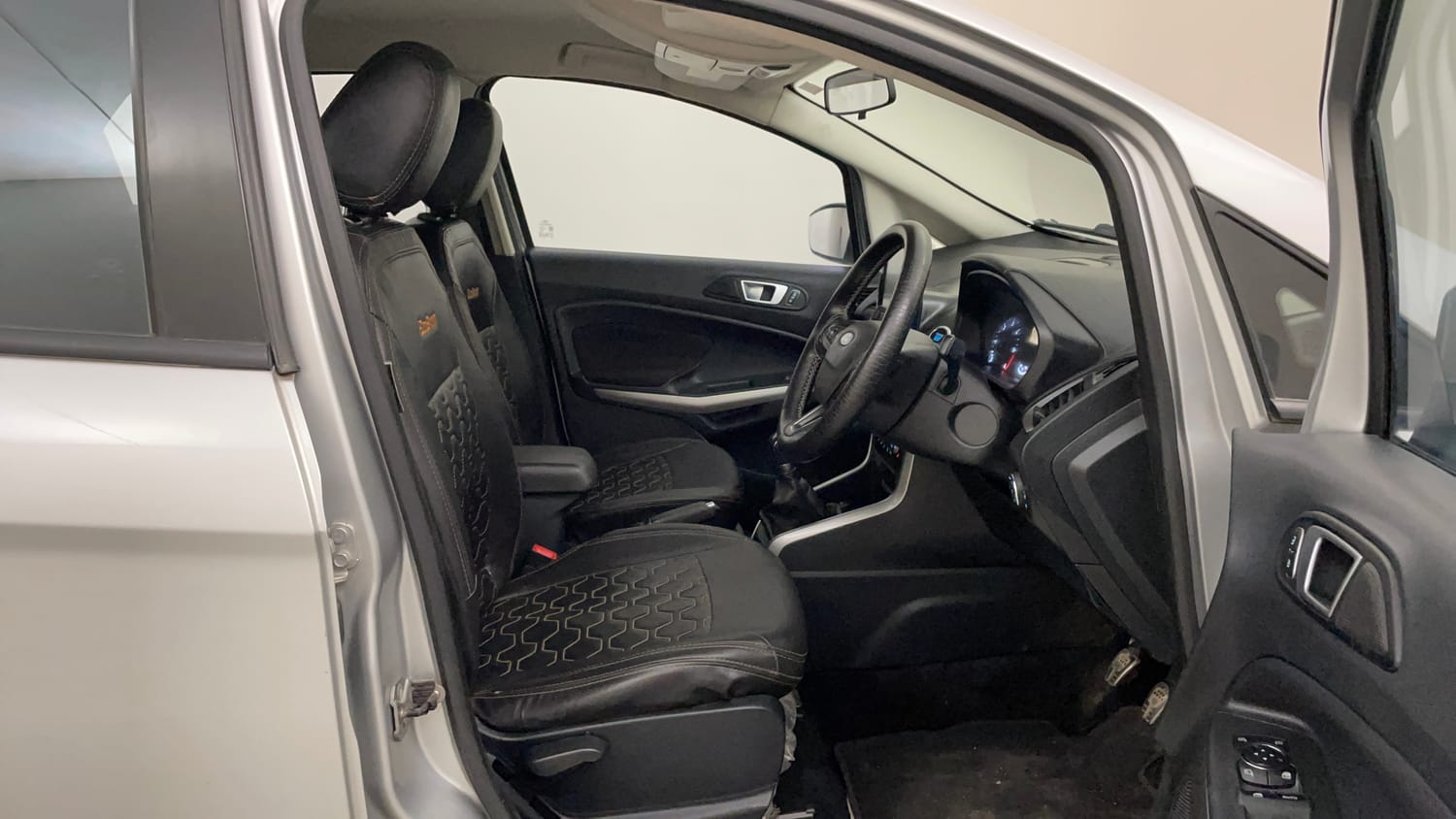 Used 2019 Ford EcoSport Titanium 1.5L TDCi Diesel Manual interior RIGHT SIDE FRONT DOOR CABIN VIEW