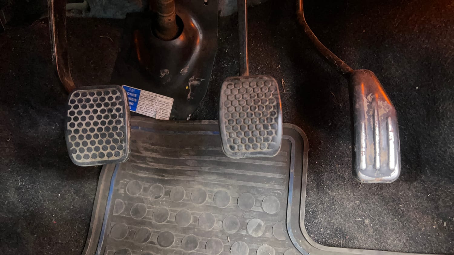 Used 2015 Maruti Suzuki Alto 800 Lxi Petrol Manual interior PEDALS VIEW