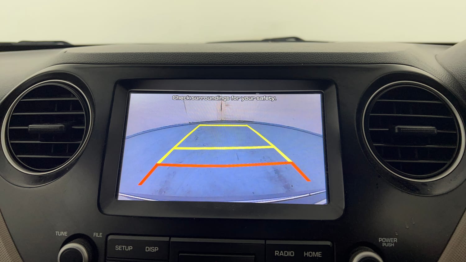 Used 2019 Hyundai Xcent SX Petrol Manual top_features Rear camera