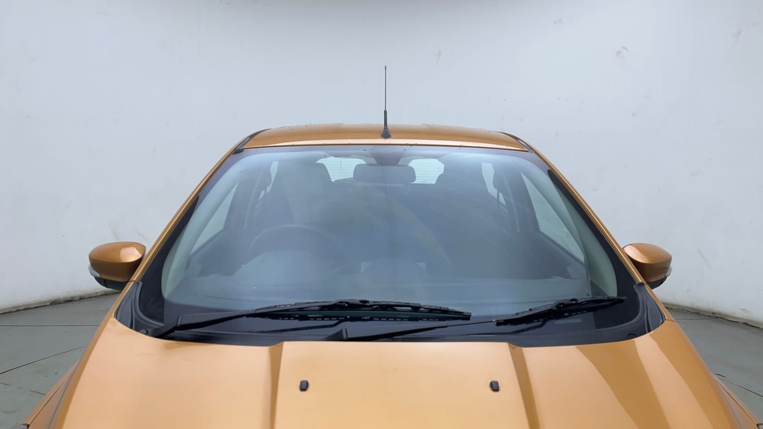 Used 2016 Ford Figo Titanium Plus 1.5 TDCi Diesel Manual exterior FRONT WINDSHIELD VIEW