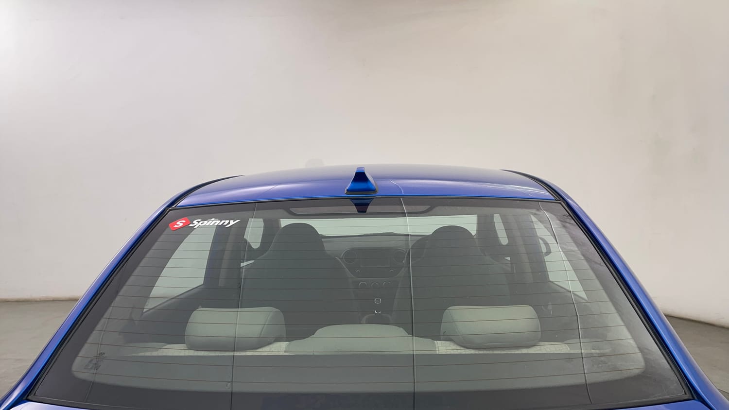 Used 2018 Hyundai Xcent SX Petrol Manual exterior BACK WINDSHIELD VIEW