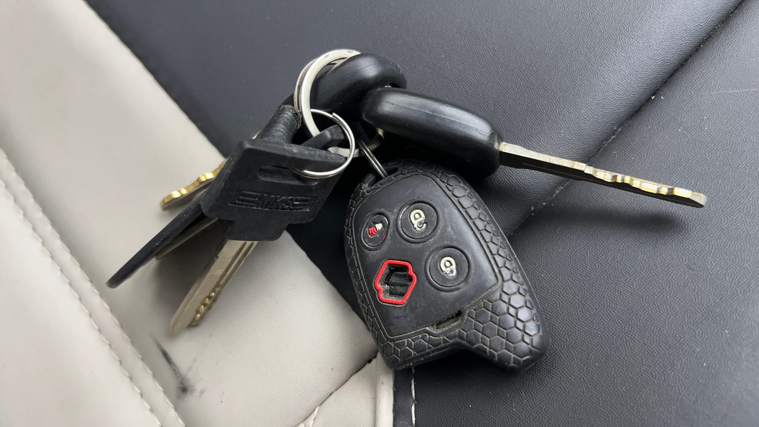 Used 2015 Maruti Suzuki Celerio VXi CNG Cng Manual extra CAR KEY VIEW