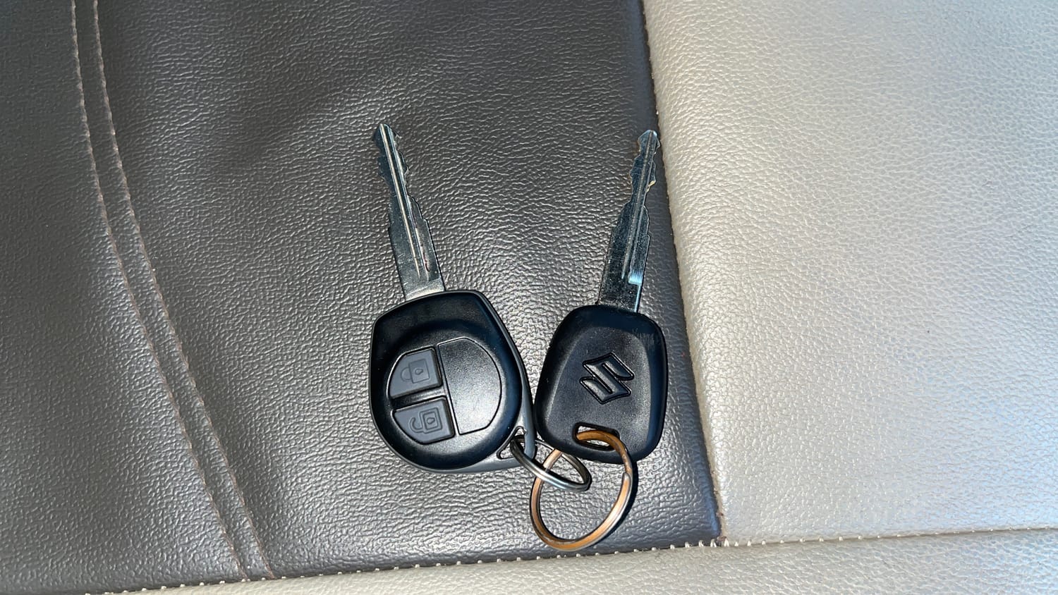 Used 2015 Maruti Suzuki Ertiga ZDI SHVS Diesel Manual extra CAR KEY VIEW