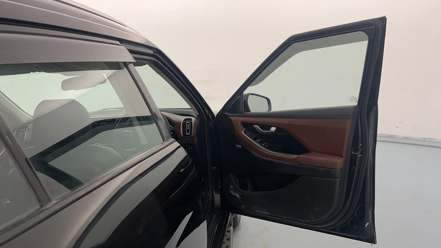 Used 2021 Hyundai Alcazar Signature (O) 6 STR 1.5 Diesel AT Diesel Automatic interior RIGHT FRONT DOOR OPEN VIEW