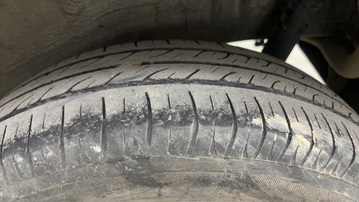 Used 2018 Maruti Suzuki Wagon R 1.0 VXI AMT Petrol Automatic tyres LEFT REAR TYRE TREAD VIEW
