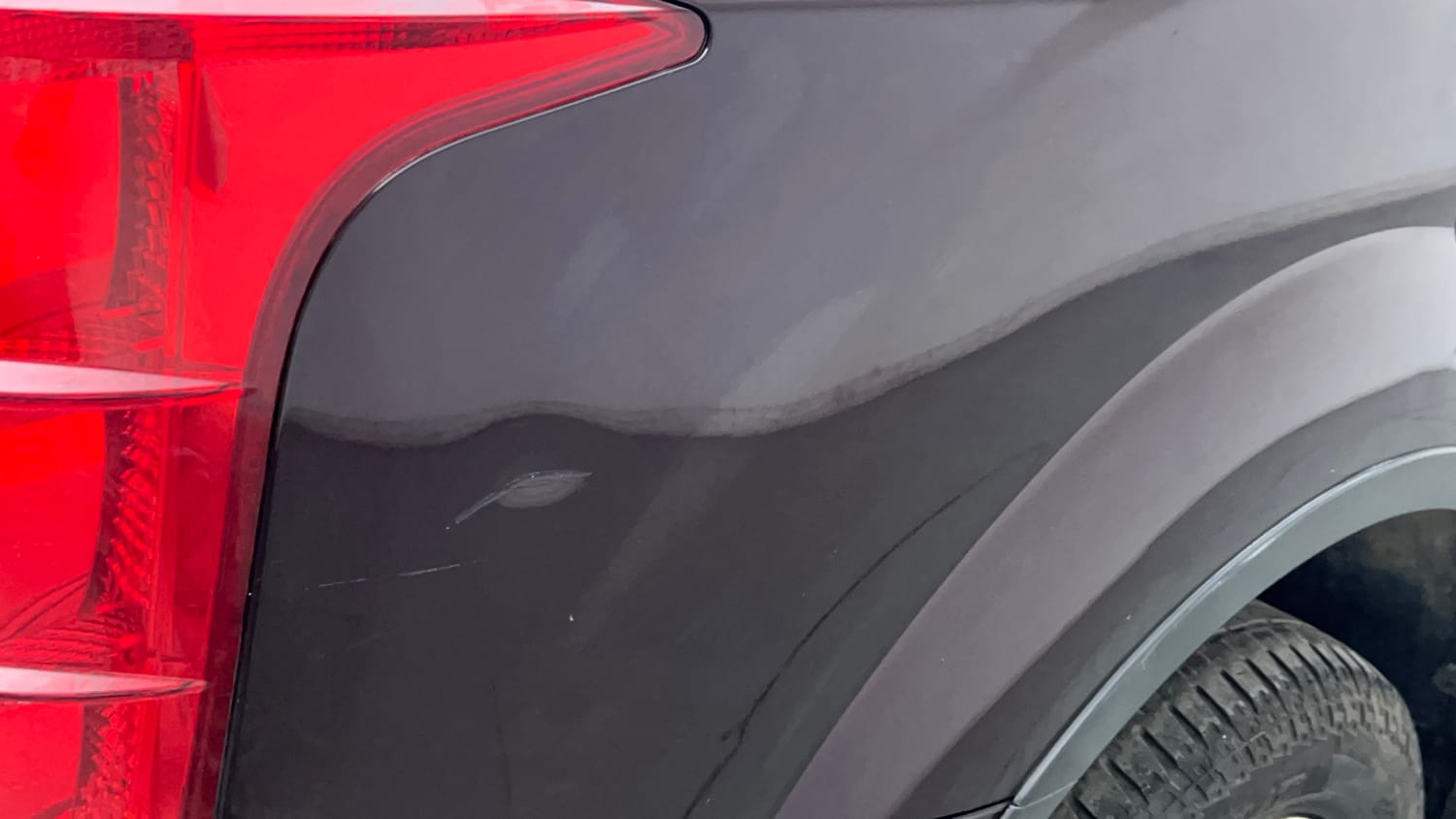 Used 2018 Mahindra XUV500 W9 Diesel Manual dents MINOR SCRATCH