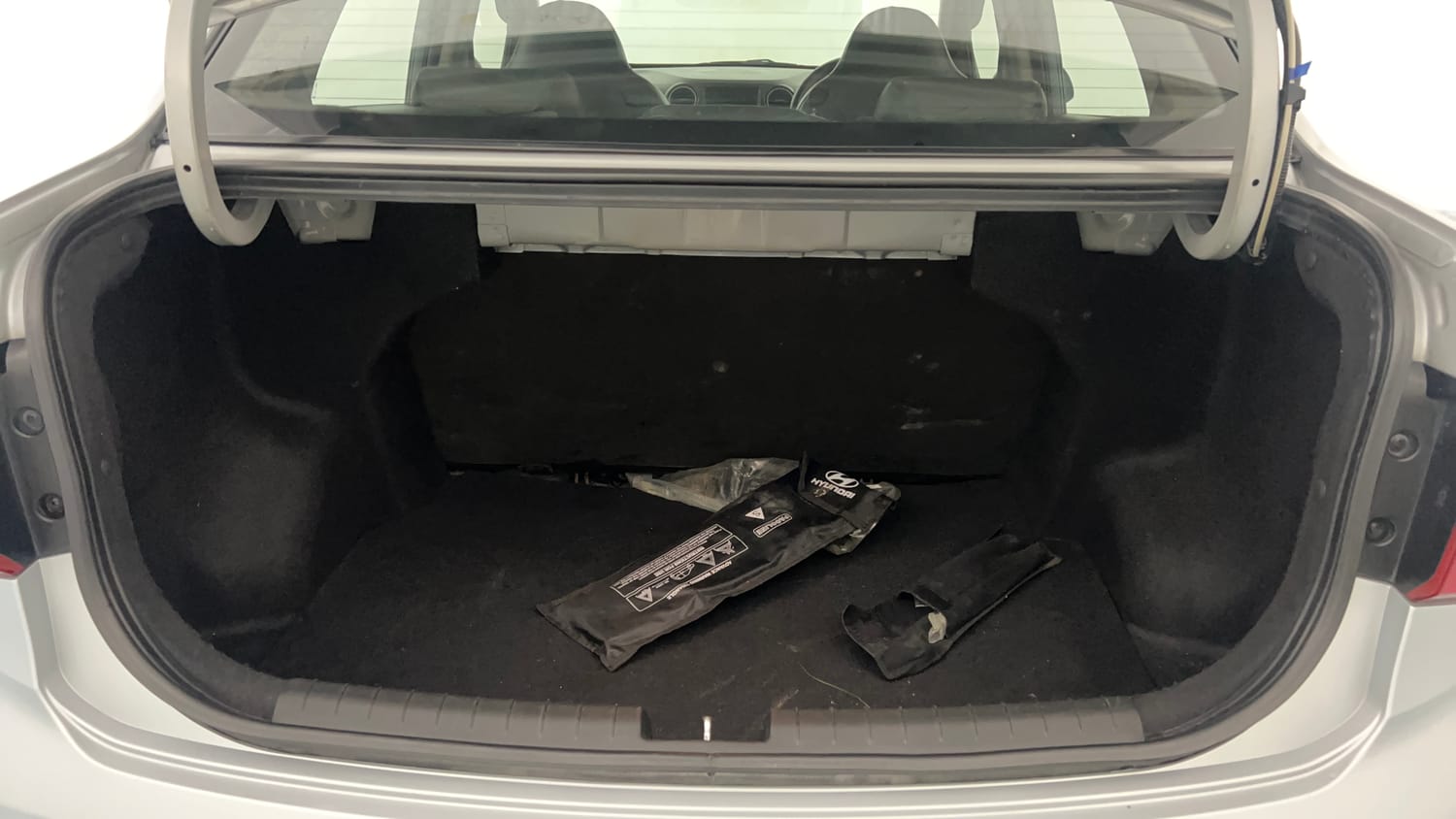 Used 2019 Hyundai Xcent SX Petrol Manual interior DICKY INSIDE VIEW