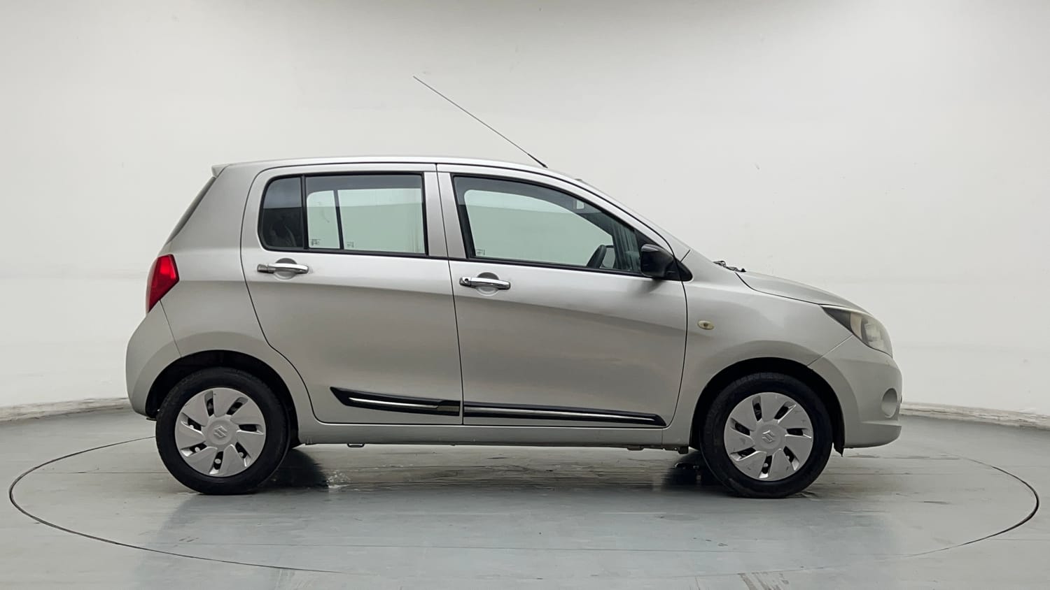 Used 2015 Maruti Suzuki Celerio VXi CNG Cng Manual exterior RIGHT SIDE VIEW