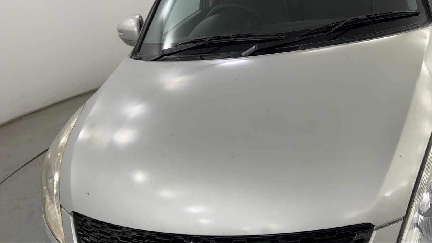 Used 2016 Maruti Suzuki Swift ZXi Petrol Manual dents MINOR SCRATCH