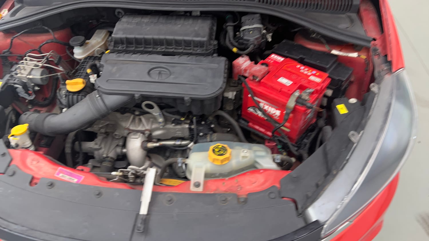 Used 2022 Tata Tiago XTA Petrol Automatic engine ENGINE LEFT SIDE VIEW