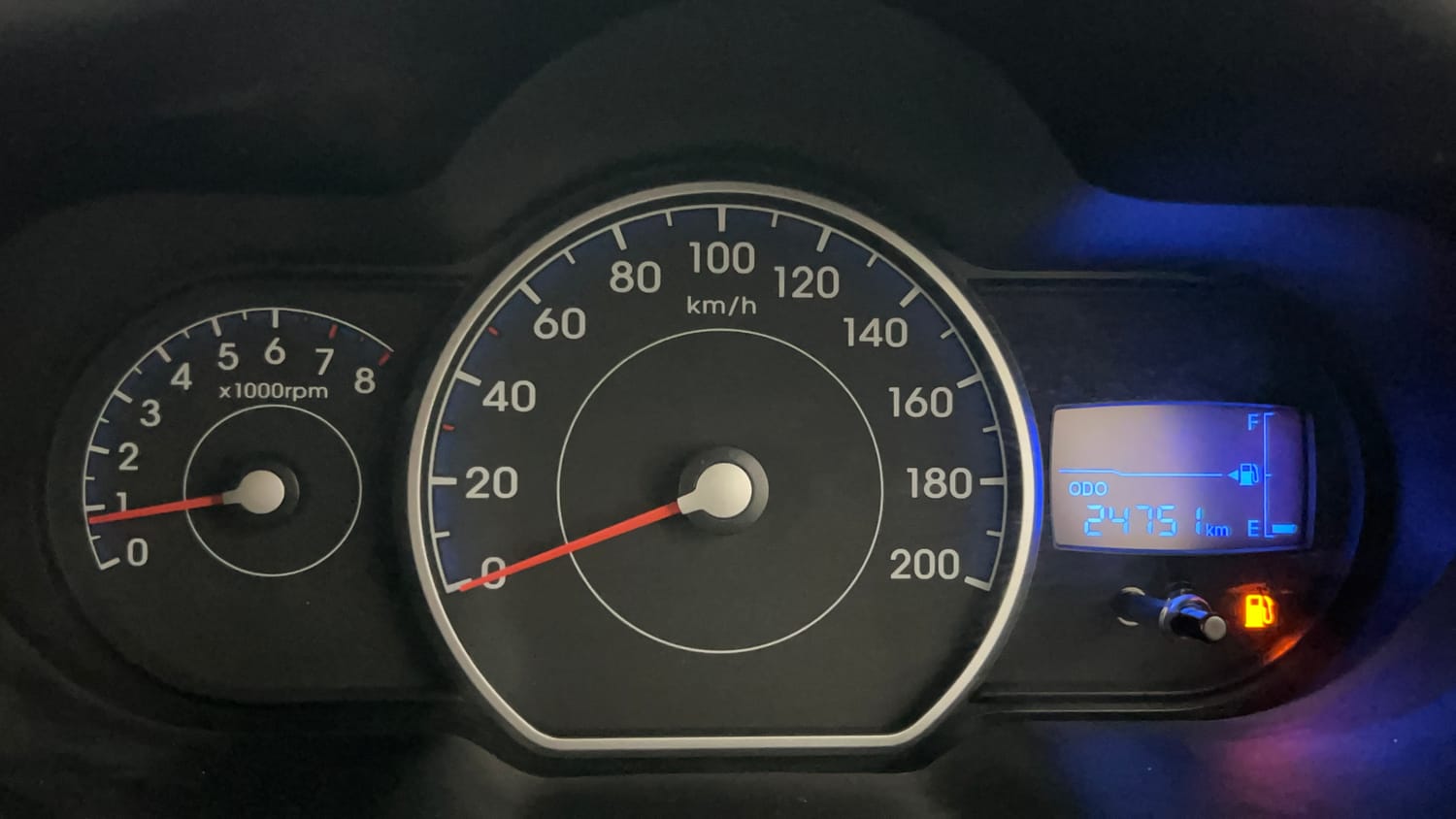 Used 2013 Hyundai i10 1.1L iRDE Magna Special Edition Petrol Manual interior CLUSTERMETER VIEW