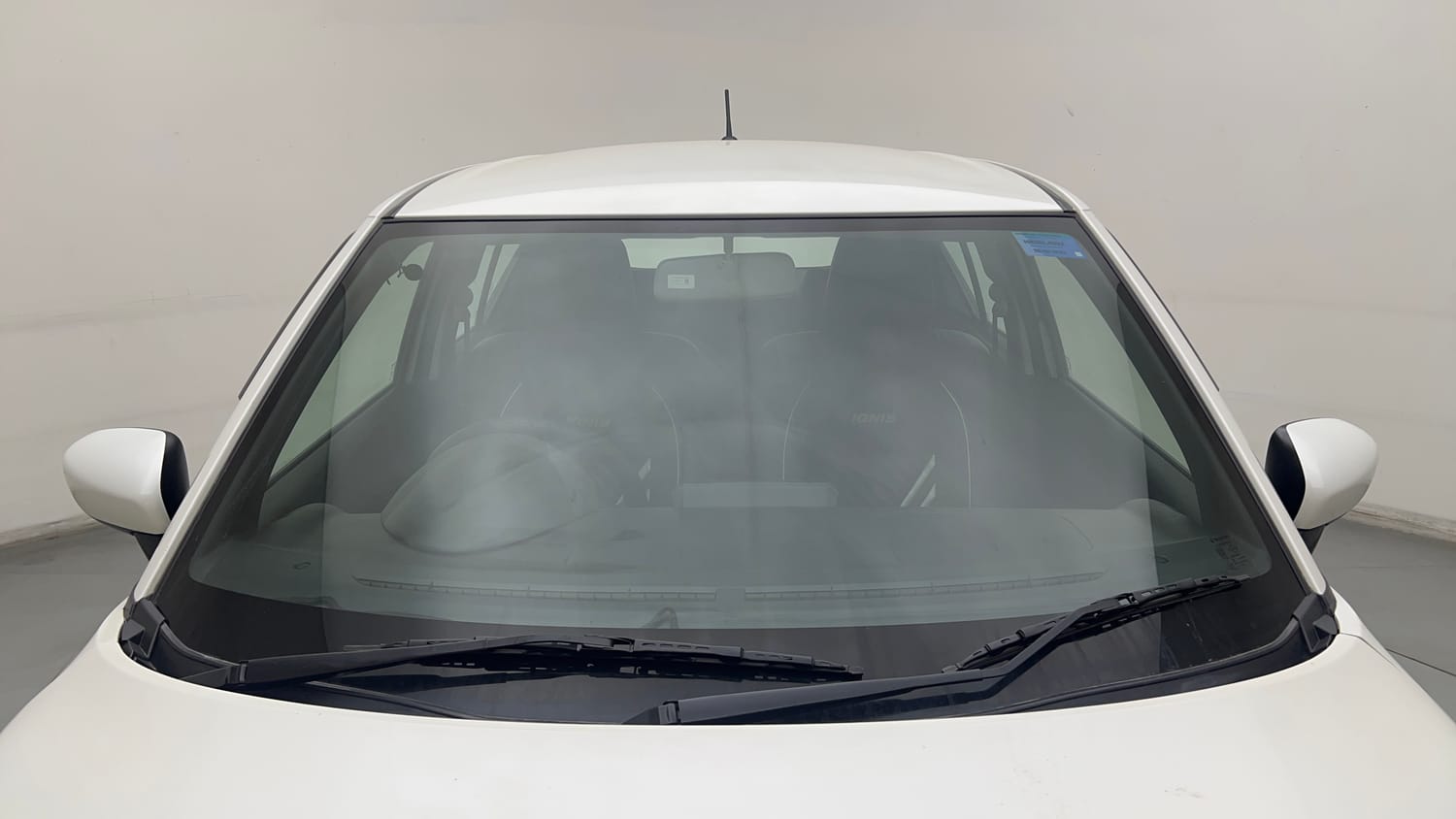 Used 2023 Maruti Suzuki Ignis Sigma 1.2 MT Petrol Manual exterior FRONT WINDSHIELD VIEW