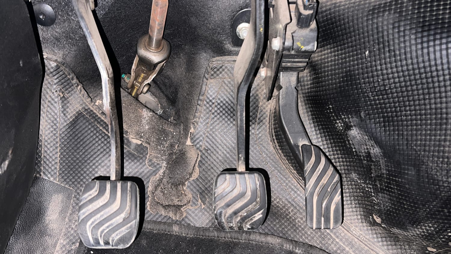 Used 2020 Renault Triber RXZ Petrol Manual interior PEDALS VIEW