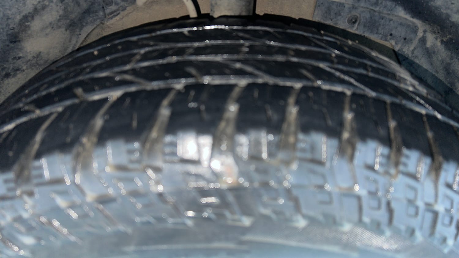 Used 2018 Mahindra XUV500 W9 Diesel Manual tyres RIGHT FRONT TYRE TREAD VIEW