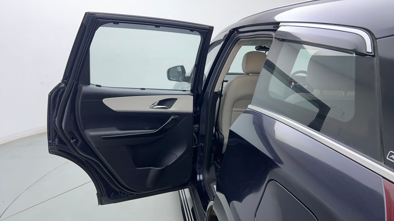 Used 2024 Mahindra XUV700 AX 7 Luxury Pack Diesel MT 7 STR Diesel Manual interior LEFT REAR DOOR OPEN VIEW