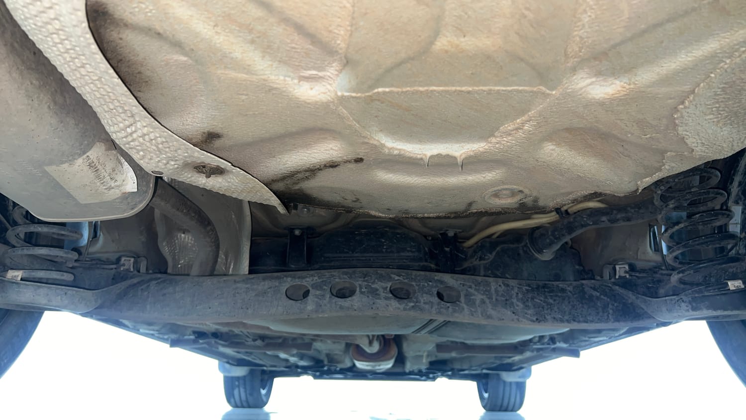 Used 2022 Volkswagen Virtus Topline 1.0 TSI AT Petrol Automatic extra REAR UNDERBODY VIEW (TAKEN FROM REAR)