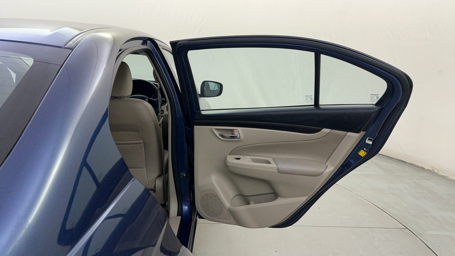 Used 2018 Maruti Suzuki Ciaz Zeta 1.4 MT Petrol Manual interior RIGHT REAR DOOR OPEN VIEW