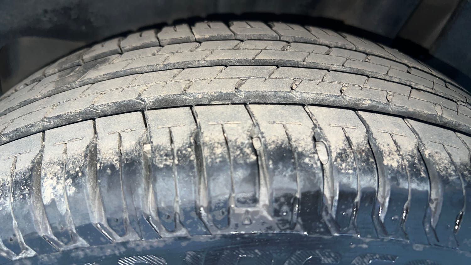 Used 2024 Maruti Suzuki Swift ZXi Petrol Manual tyres LEFT REAR TYRE TREAD VIEW
