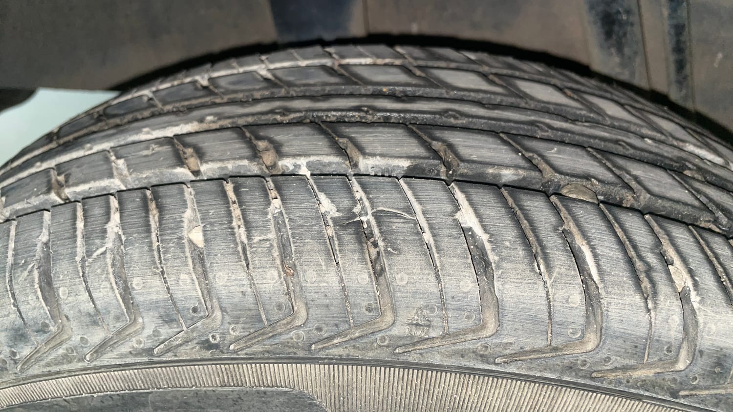 Used 2016 Renault Kwid RXL Petrol Manual tyres RIGHT REAR TYRE TREAD VIEW