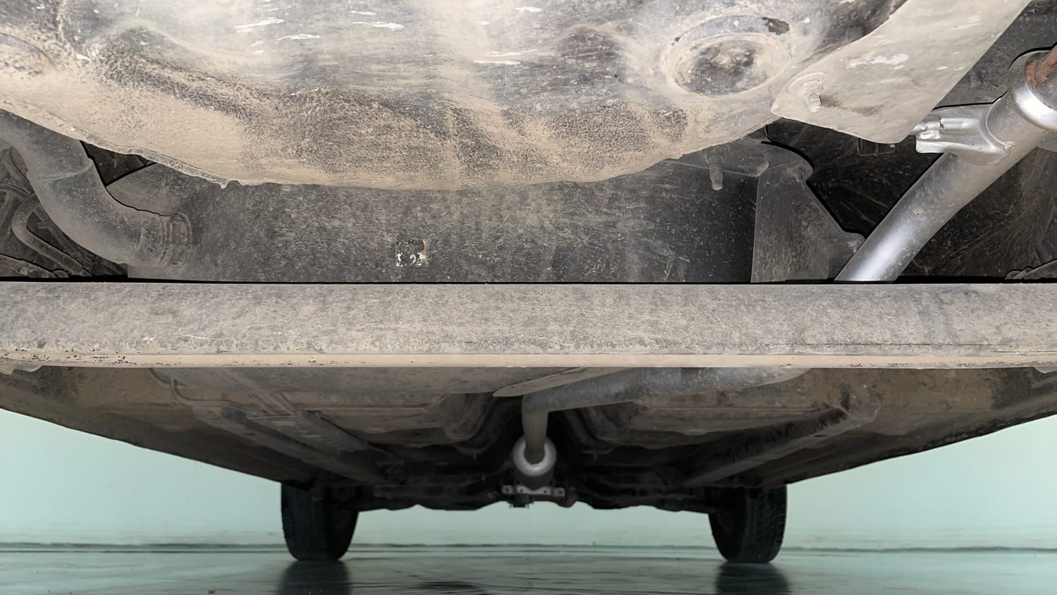 Used 2012 Hyundai i10 Sportz 1.2 AT Kappa2 Petrol Automatic extra REAR UNDERBODY VIEW (TAKEN FROM REAR)