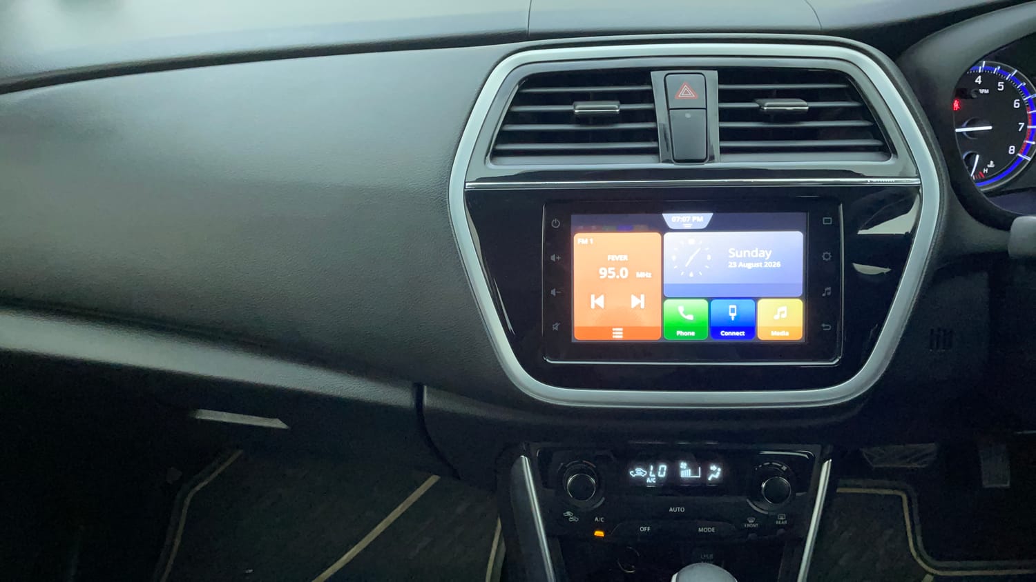 Used 2021 Maruti Suzuki S-Cross Zeta AT Petrol Automatic interior MUSIC SYSTEM & AC CONTROL VIEW