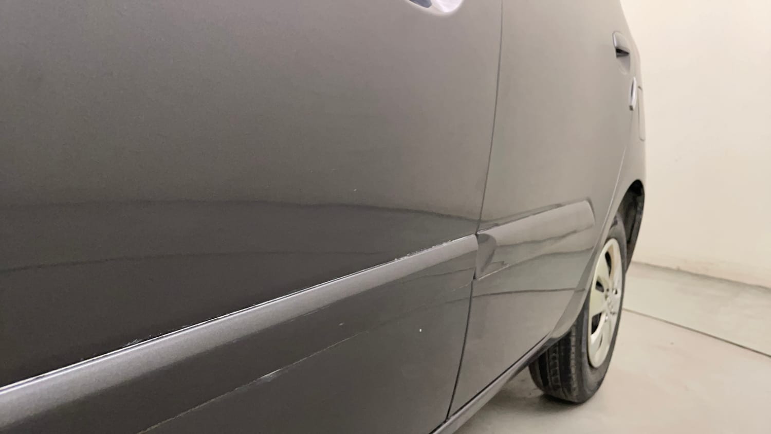 Used 2012 Hyundai i10 Sportz 1.2 AT Kappa2 Petrol Automatic dents MINOR SCRATCH