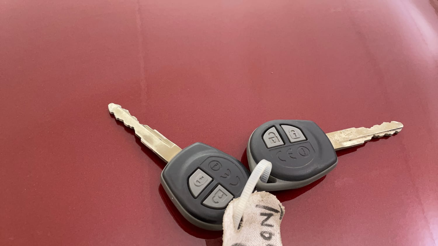 Used 2017 Maruti Suzuki Dzire VXi Petrol Manual extra CAR KEY VIEW