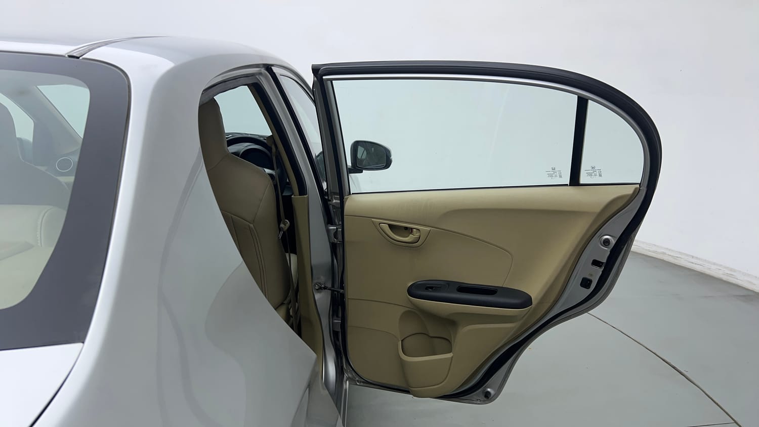 Used 2015 Honda Amaze 1.2 S i-VTEC Petrol Manual interior RIGHT REAR DOOR OPEN VIEW