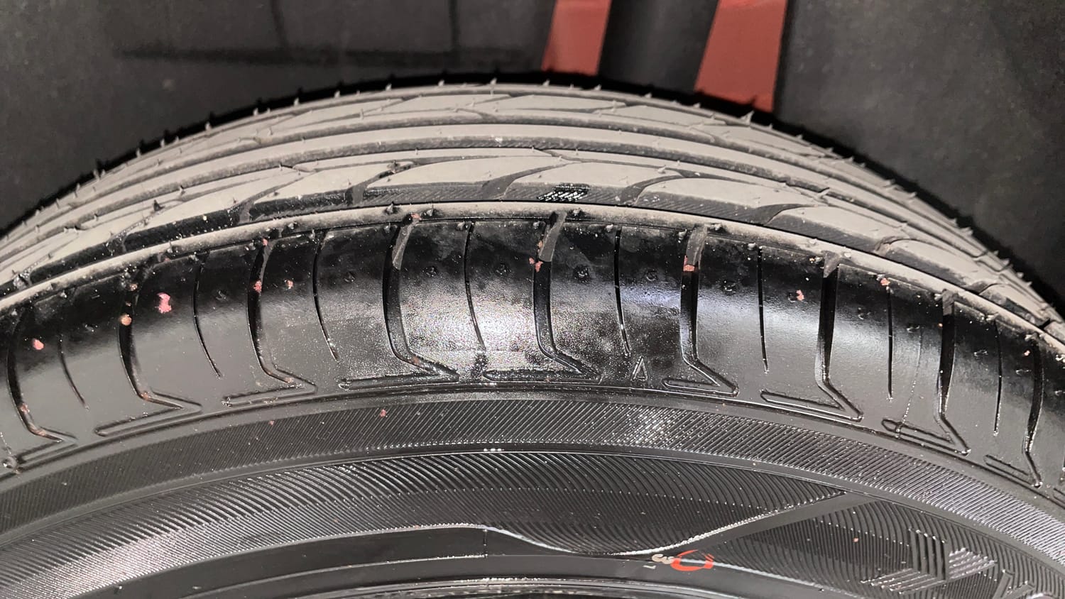 Used 2017 Maruti Suzuki Dzire VXi Petrol Manual tyres LEFT REAR TYRE TREAD VIEW