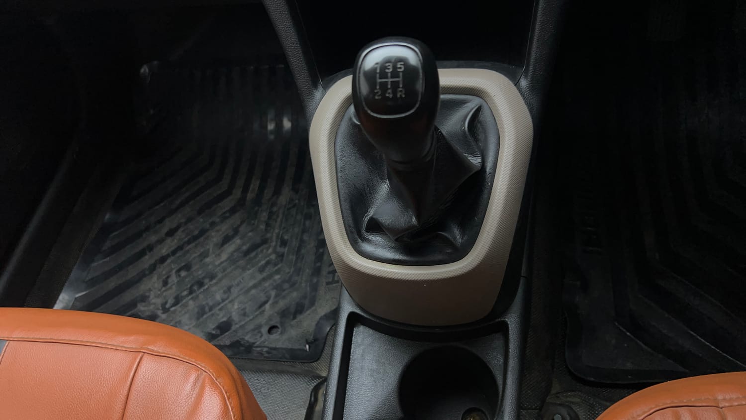 Used 2018 Hyundai Grand i10 Magna 1.2 Kappa VTVT Petrol Manual interior GEAR  KNOB VIEW