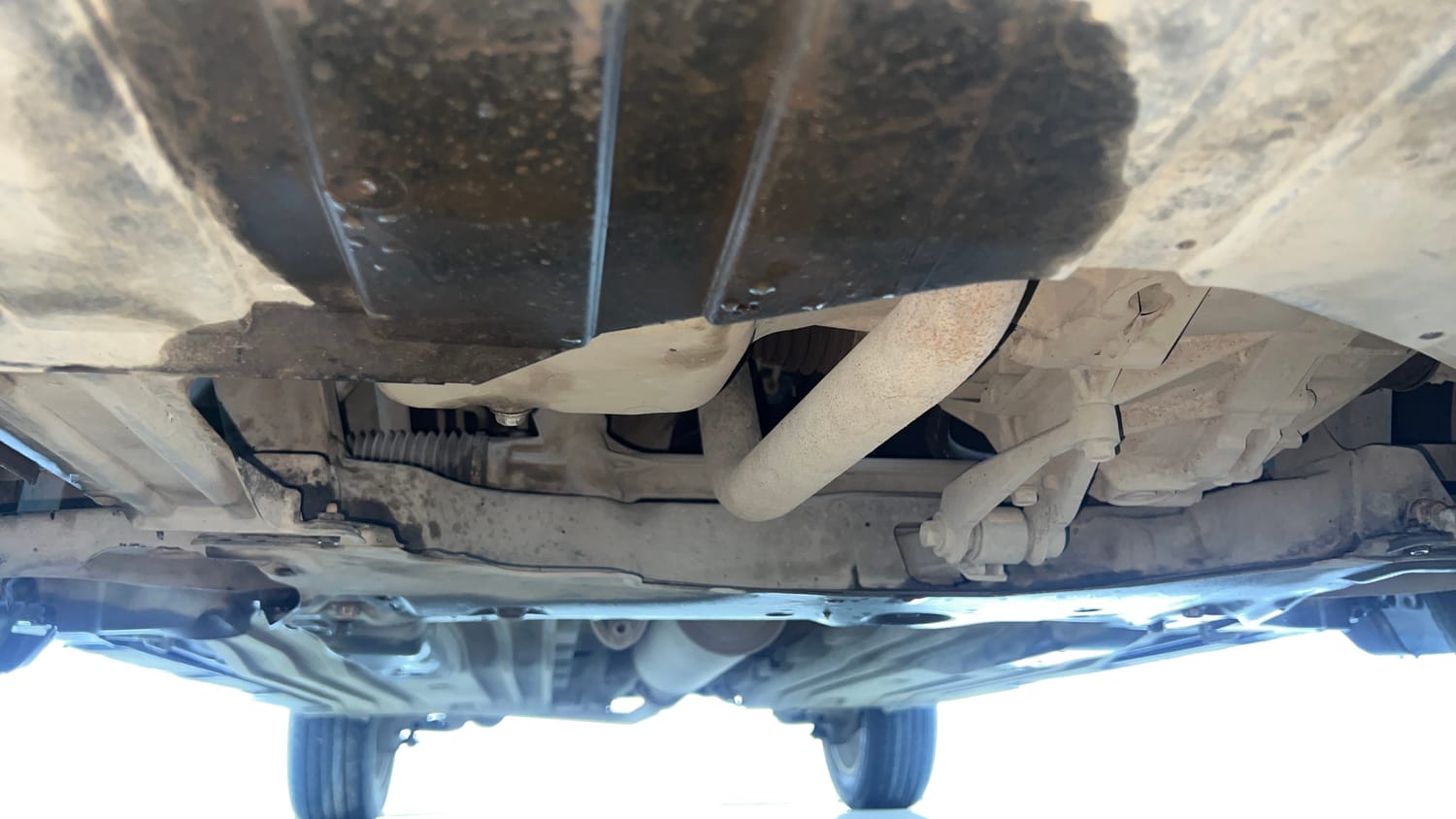 Used 2023 Maruti Suzuki Grand Vitara Alpha Smart Hybrid Petrol Manual extra FRONT LEFT UNDERBODY VIEW