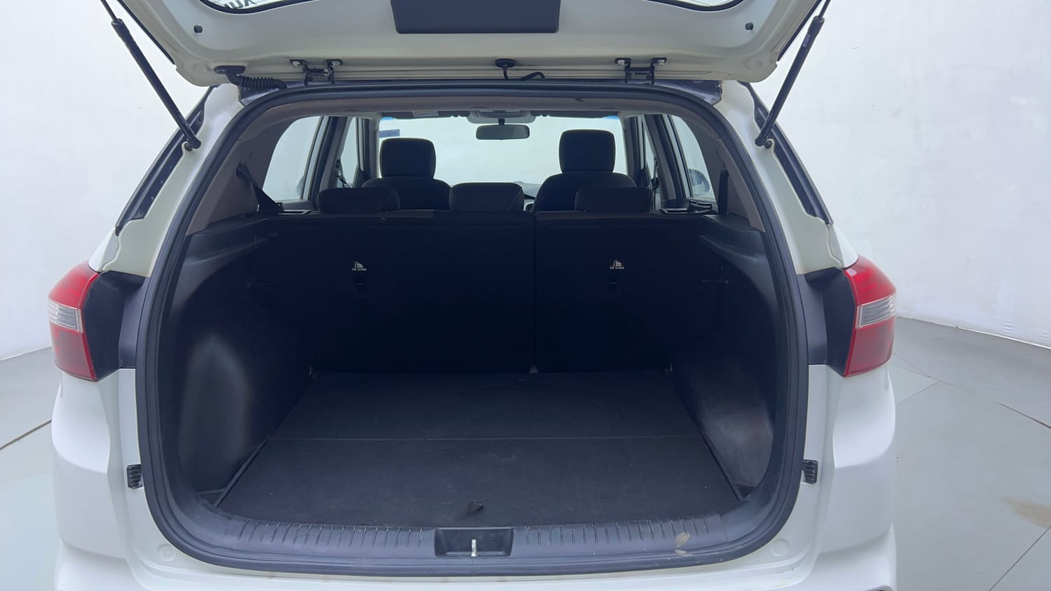 Used 2016 Hyundai Creta 1.6 SX Plus AT Petrol Petrol Automatic interior DICKY INSIDE VIEW