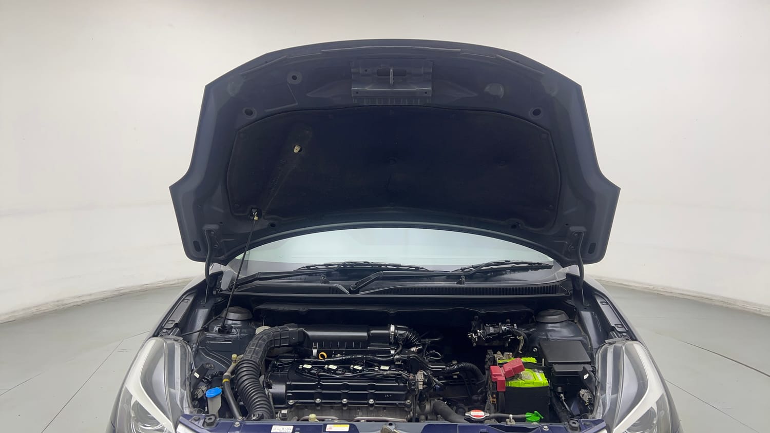Used 2019 Toyota Glanza V CVT Petrol Automatic engine ENGINE & BONNET OPEN FRONT VIEW