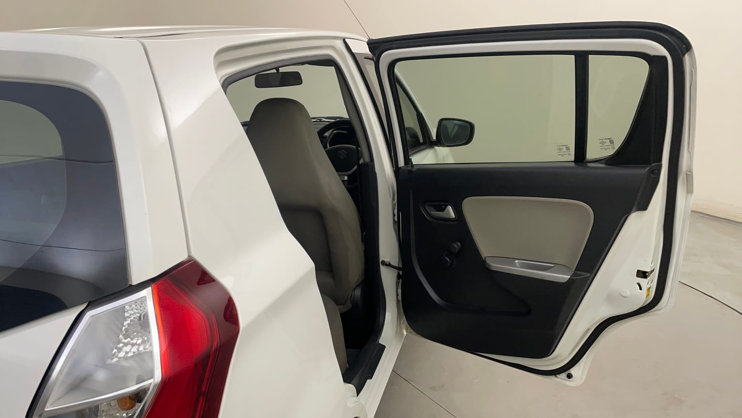 Used 2015 Maruti Suzuki Alto K10 VXi Petrol Manual interior RIGHT REAR DOOR OPEN VIEW