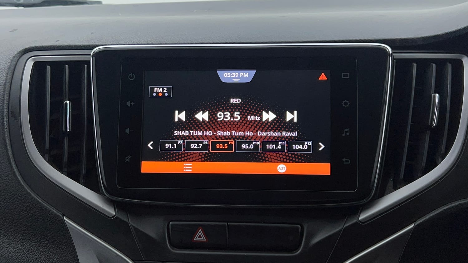 Used 2021 Maruti Suzuki Baleno Zeta Petrol Manual top_features Touch screen infotainment system