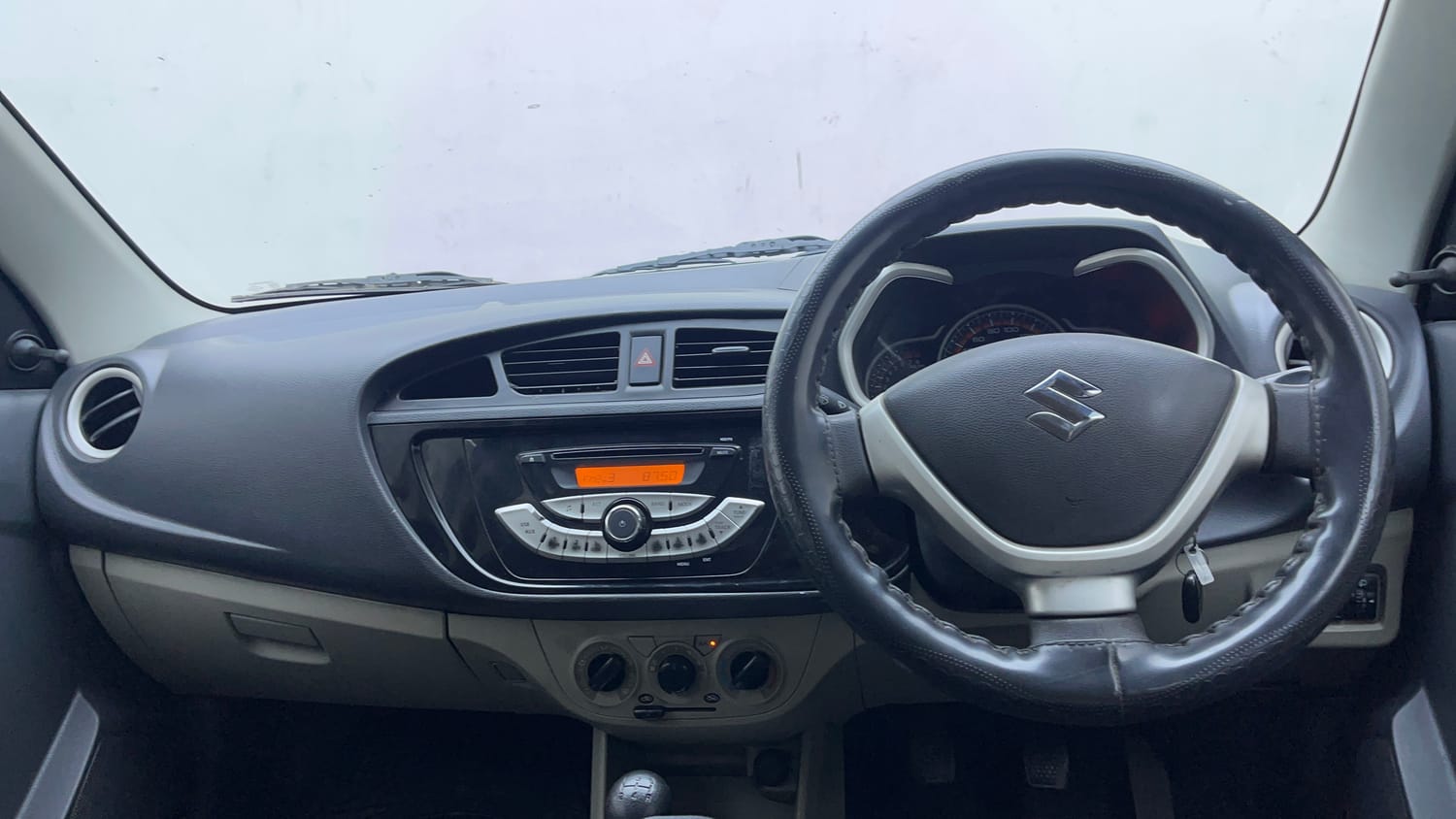 Used 2015 Maruti Suzuki Alto K10 VXi Petrol Manual interior DASHBOARD VIEW