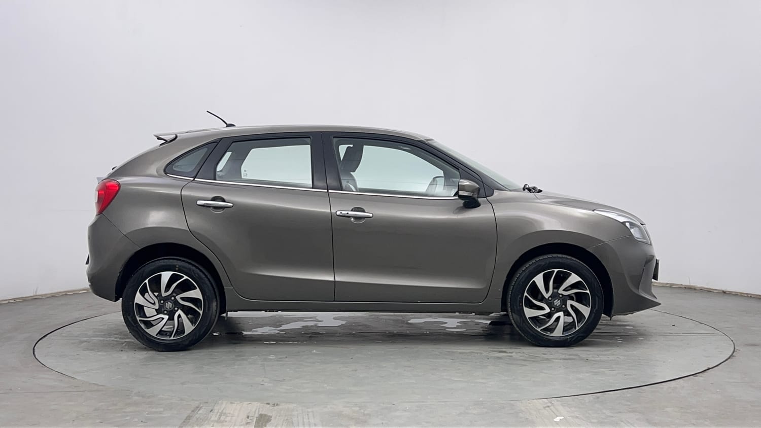 Used 2021 Maruti Suzuki Baleno Zeta Petrol Manual exterior RIGHT SIDE VIEW
