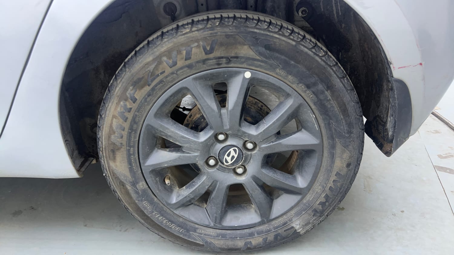 Used 2018 Hyundai Elite i20 Asta 1.2 Petrol Manual tyres LEFT REAR TYRE RIM VIEW
