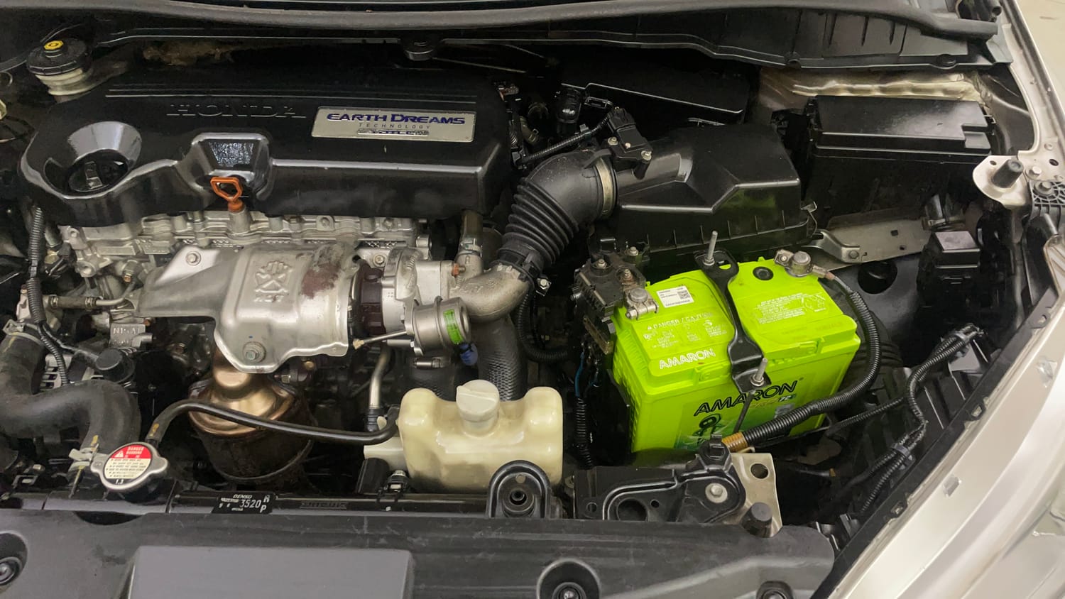 Used 2014 Honda City VX Diesel Diesel Manual engine ENGINE LEFT SIDE VIEW